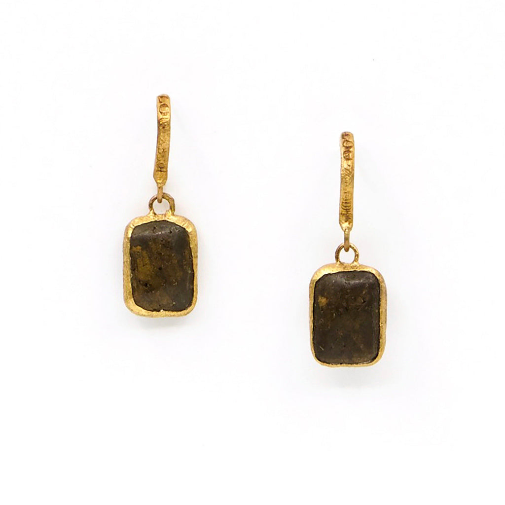 Earrings.. 22k gold - The LoU Zeldis Collection.... 