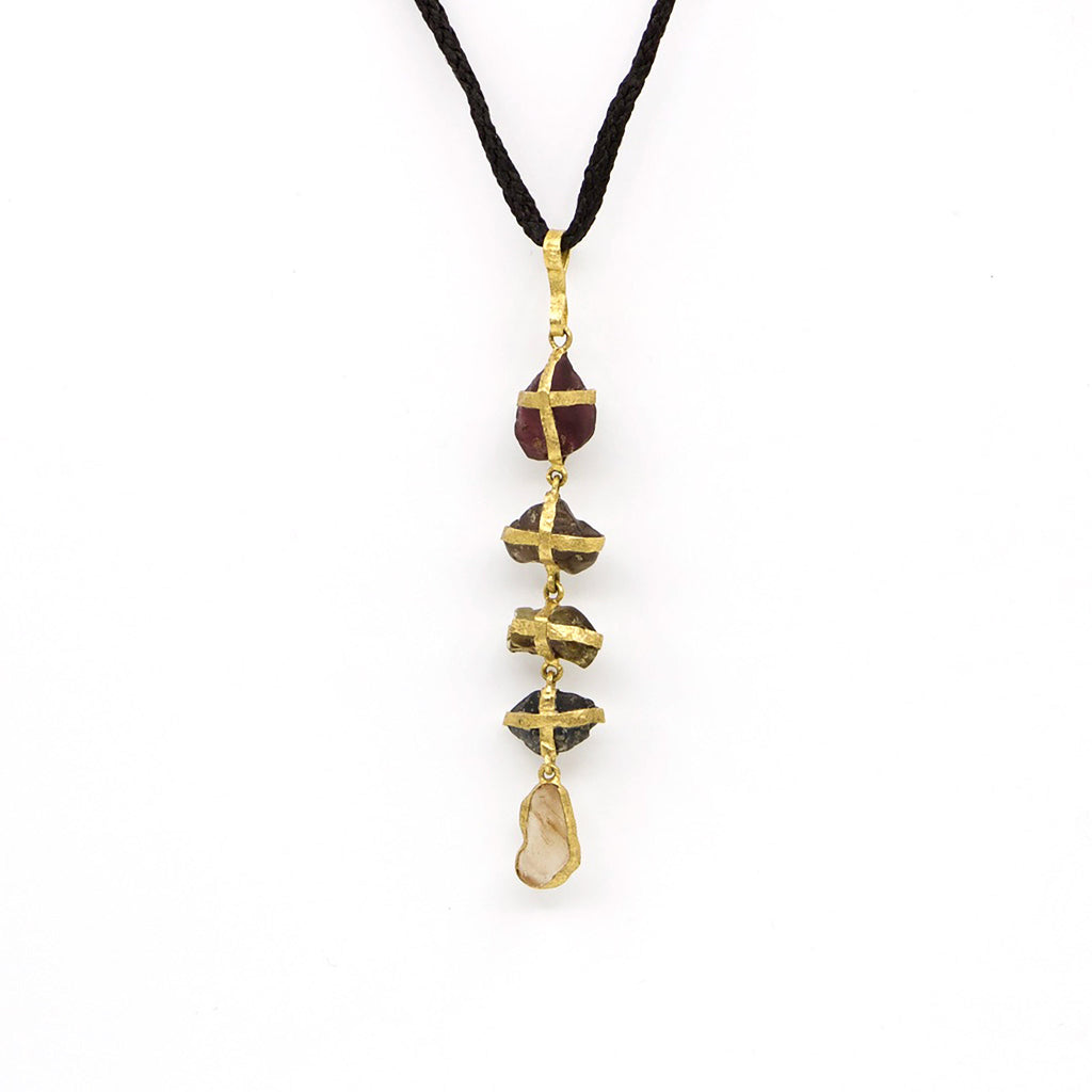 Pendants.. 22k gold - The LoU Zeldis Collection.... 