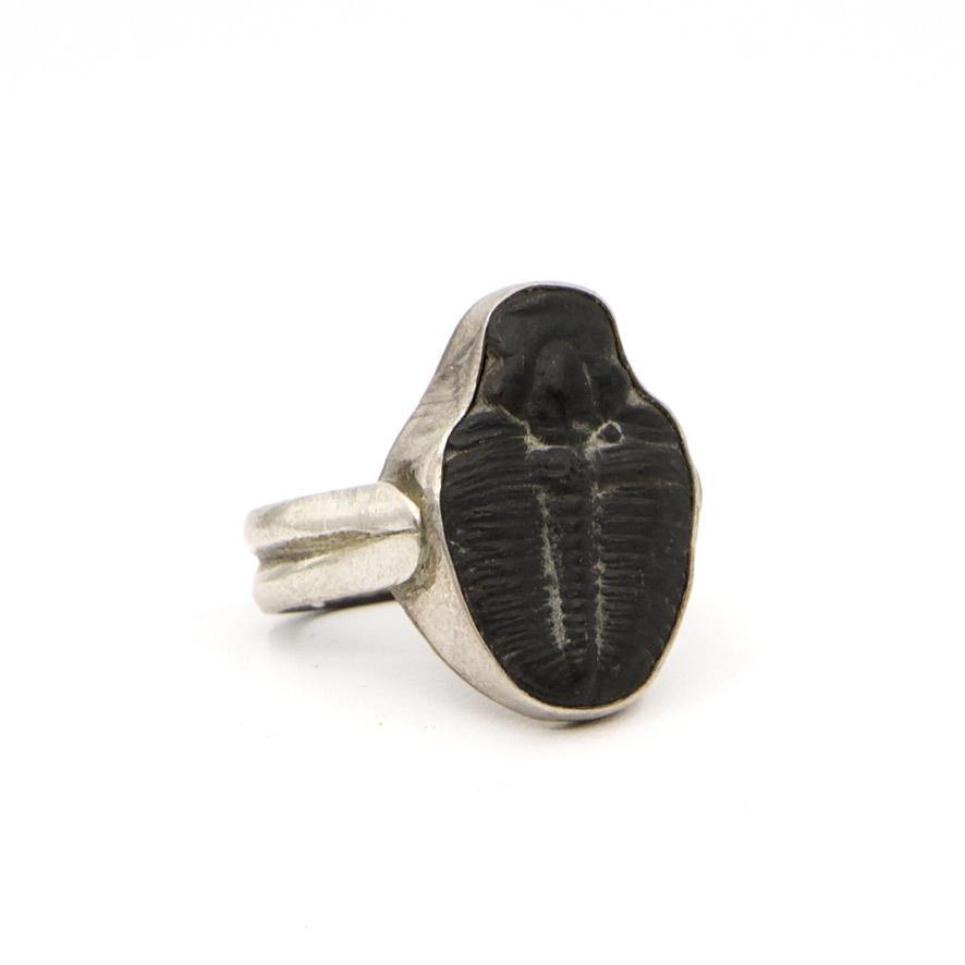 Sterling Silver Ring - The LoU Zeldis Collection.... 