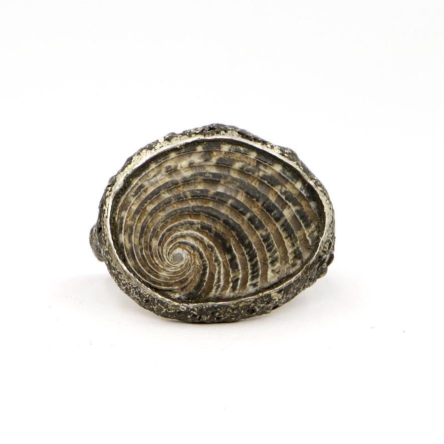 Sterling Silver Ring - The LoU Zeldis Collection.... 