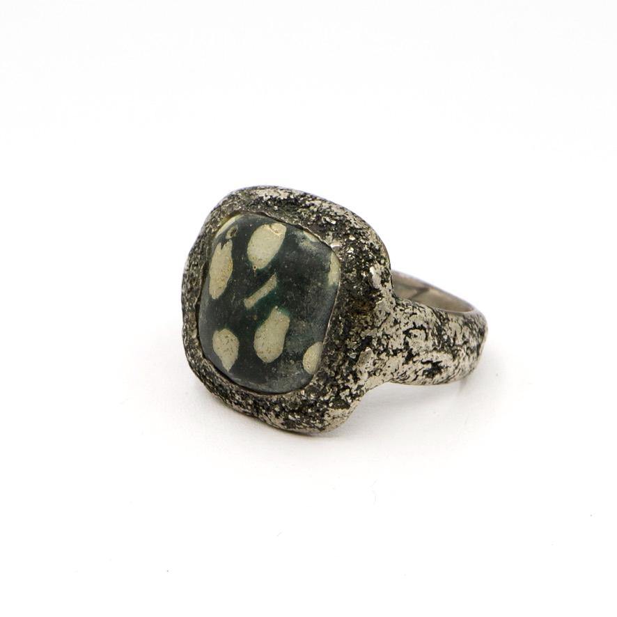 Sterling Silver Ring - The LoU Zeldis Collection.... 