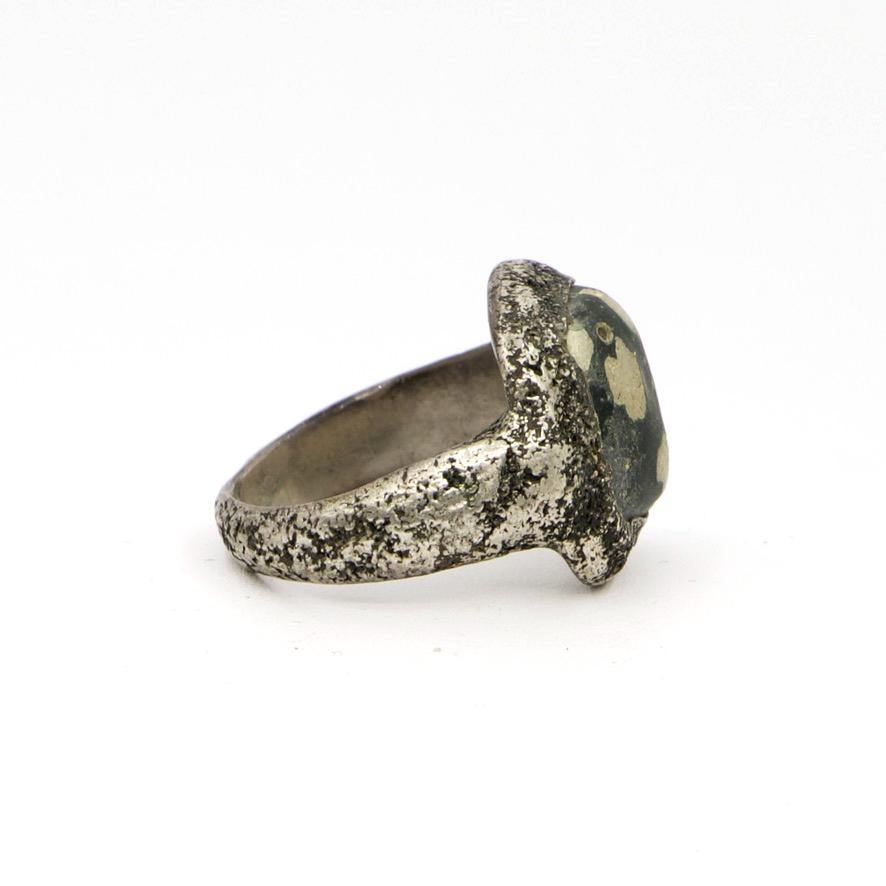 Sterling Silver Ring - The LoU Zeldis Collection.... 