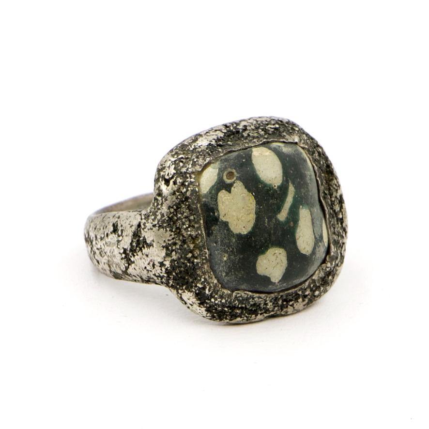 Sterling Silver Ring - The LoU Zeldis Collection.... 