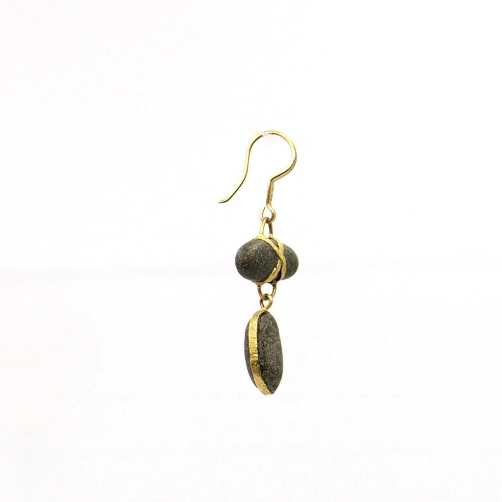 Earrings.. 22k gold - The LoU Zeldis Collection.... 